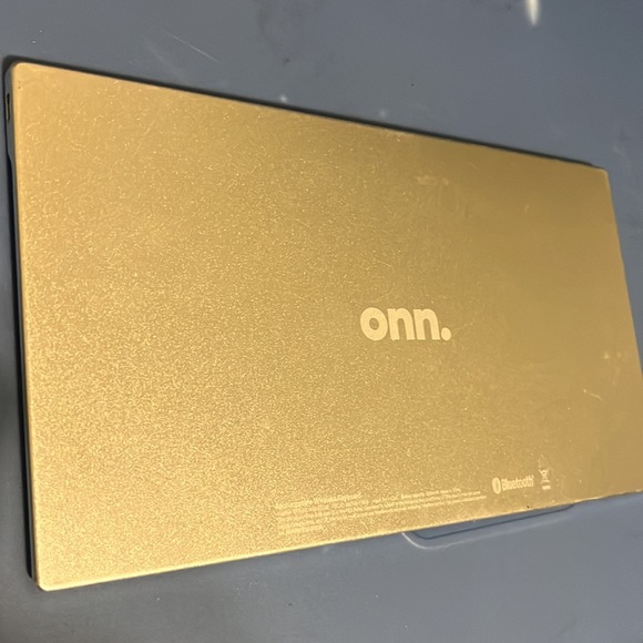 Onn Bluetooth keyboard - Picture 2 of 3